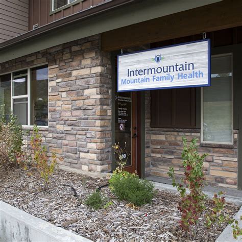 Mountain family health - I work hand in hand with the other HR associates at Mountain Family Health Centers to process Leave requests, personnel inquires, handle recruiting and hiring, on boarding and offboarding, as well ...